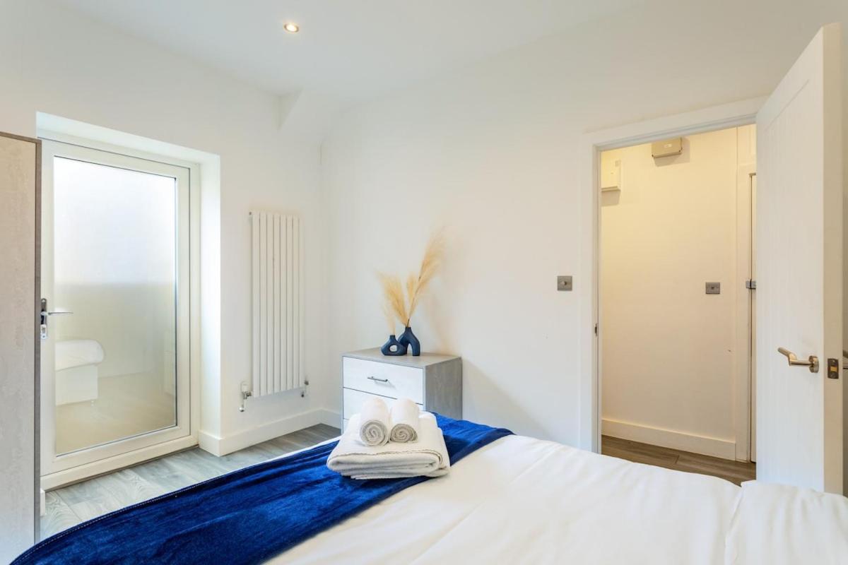 Stylish 2-Bed Flat In The Heart Of West Hampstead Apartamento Londres Exterior foto