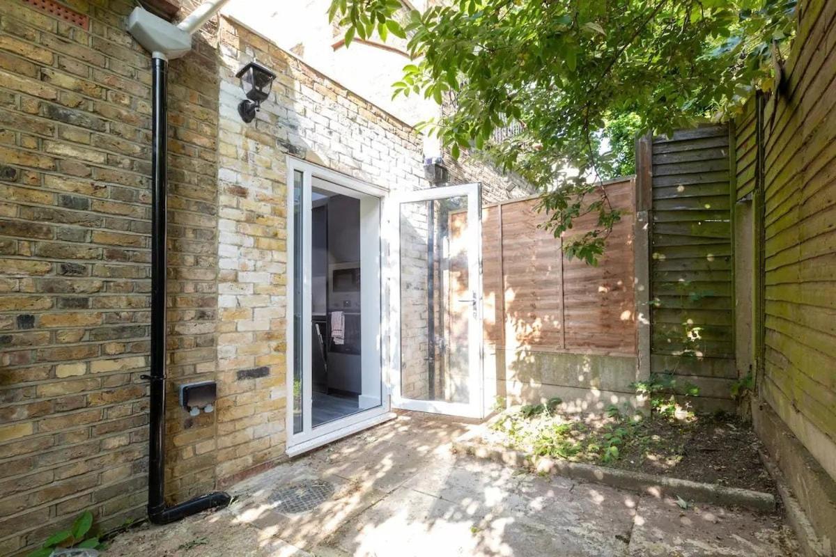 Stylish 2-Bed Flat In The Heart Of West Hampstead Apartamento Londres Exterior foto