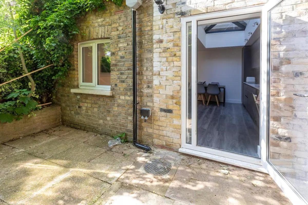 Stylish 2-Bed Flat In The Heart Of West Hampstead Apartamento Londres Exterior foto
